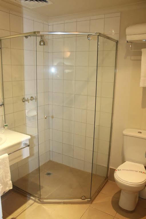 Club Laverton Buitenkant foto